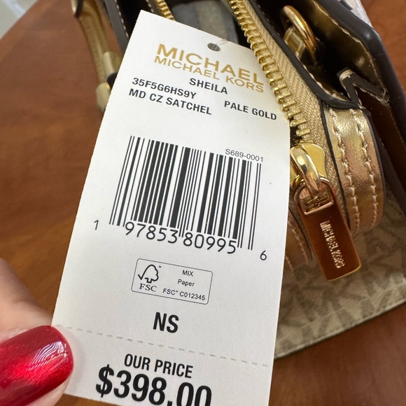 Michael Kors purse - Picture 8 of 8